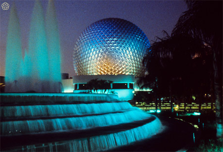 EPCOT Center: Spaceship Earth in 1982