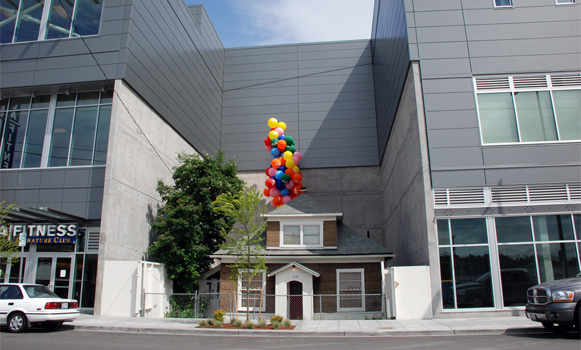 Edith Macefield's house, with balloons, in Ballard, Seattle